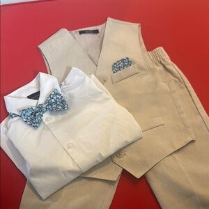 Excellent condition Beige boys 4 piece Nautical set